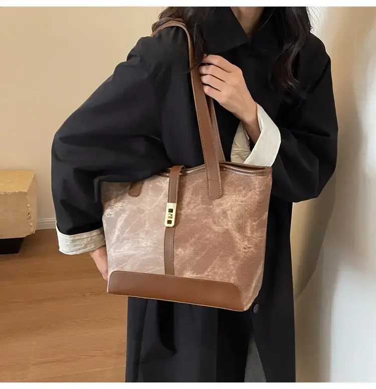 2023 New Light Luxury Tote Bag Women Large Capacity Autumn Winter Commute — feature 13