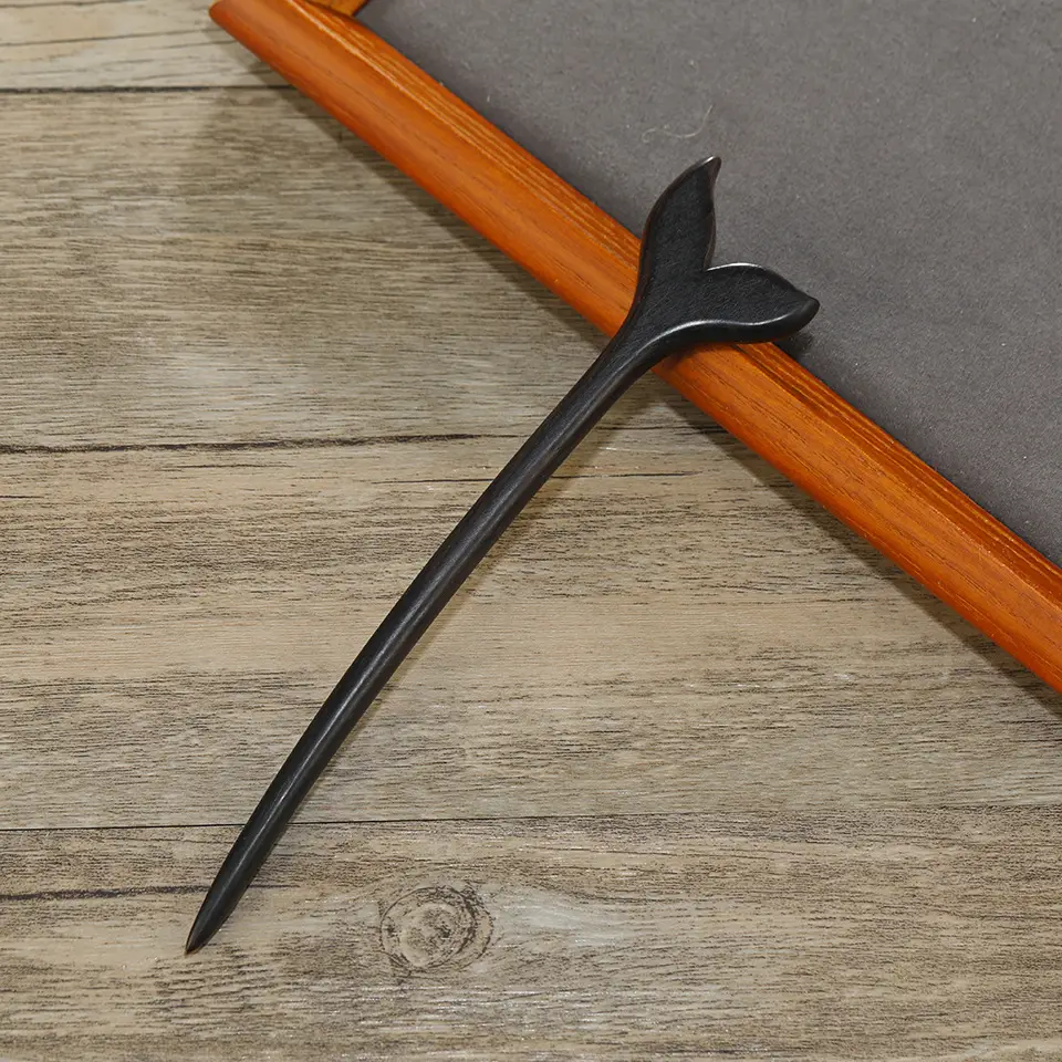 Retro Chinoiserie Wooden Hairpin with Fishtail Design - Image 3
