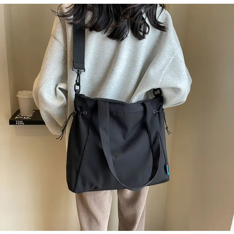 Women Canvas Shoulder Messenger Bag Beige 2023 — feature 21