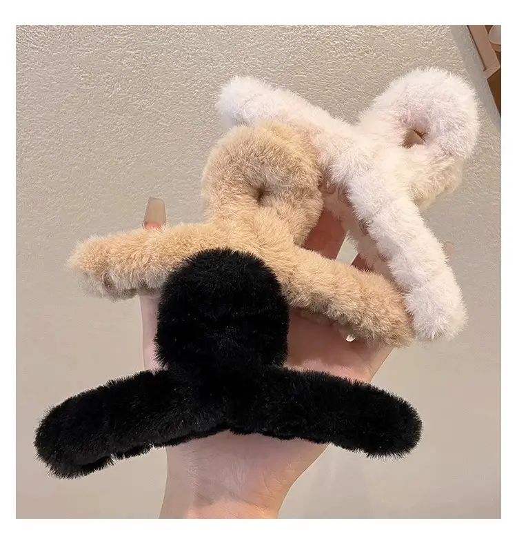 Plush Bear Hair Clip for Women Large Winter Hair Clip — feature 8
