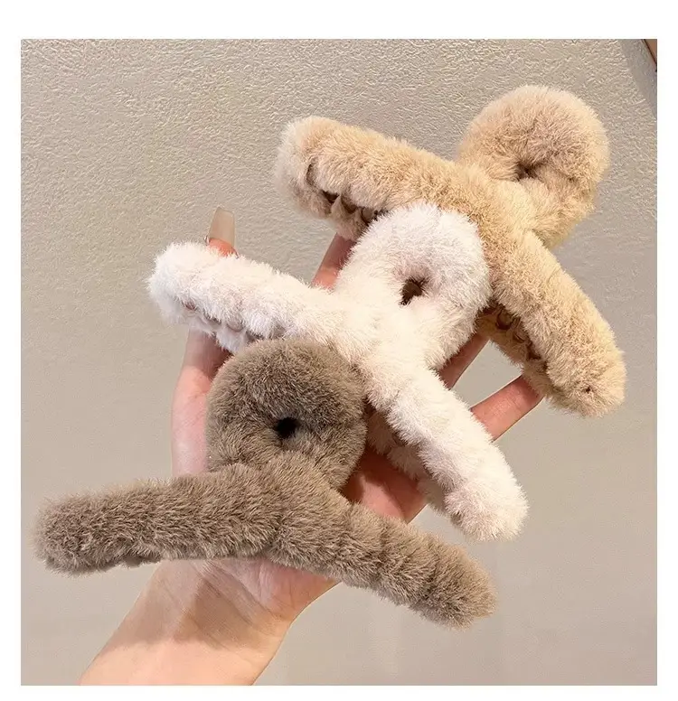 Plush Bear Hair Clip for Women Large Winter Hair Clip — feature 9
