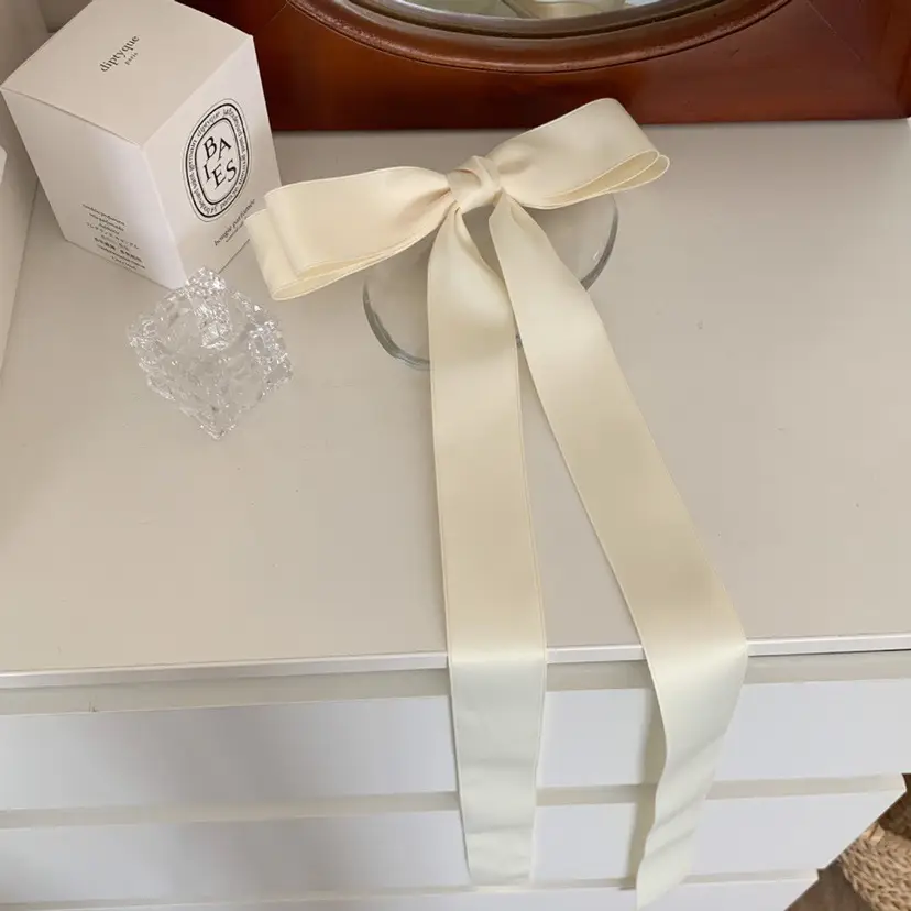 1# creamy-white-super long bow (70cm)