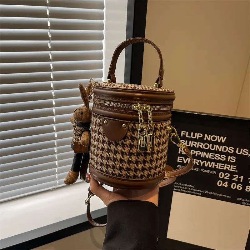 2023 Women's Houndstooth Shoulder Messenger Bag - Image 5