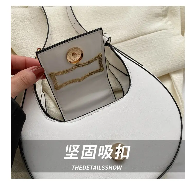 Women's Green Leather Shoulder Bag 2023 Winter Style — feature 4