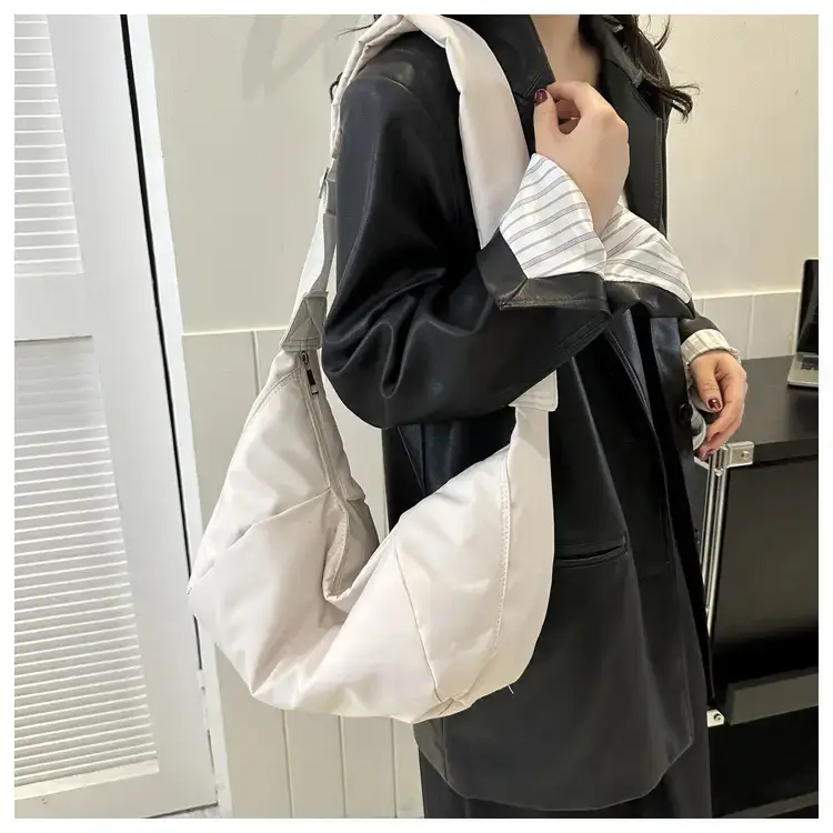 Japanese Casual Shoulder Bag Black Nylon Messenger Style — feature 16
