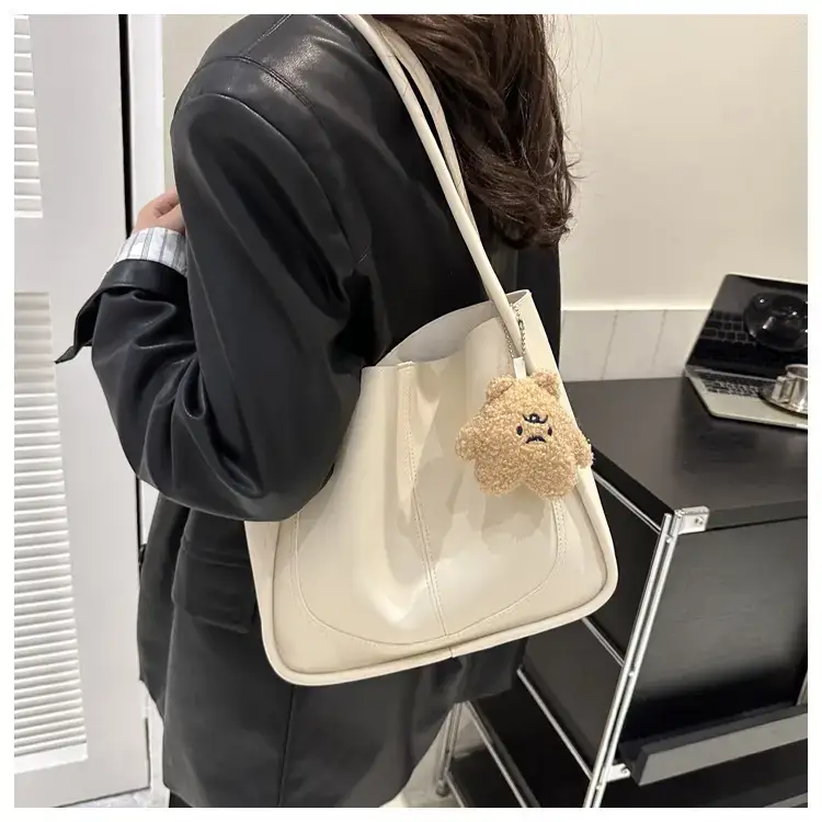 Women Retro Textured Shoulder Tote Bag Beige Winter 2023 — feature 10
