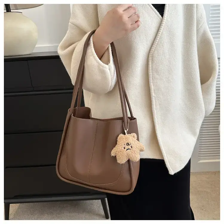 Women Retro Textured Shoulder Tote Bag Beige Winter 2023 — feature 15