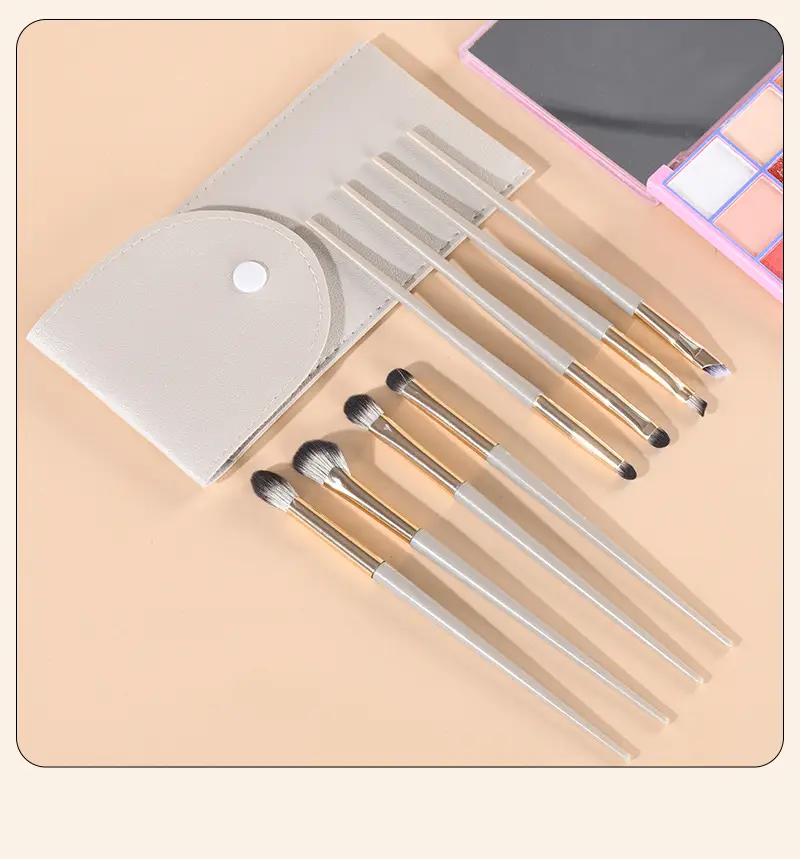 Yumoyuan Gilded 8-Piece Eye Makeup Brush Set with Bag — feature 11
