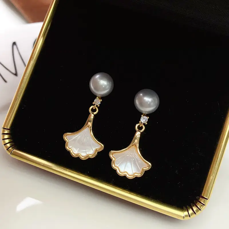 New Mother-of-Pearl Freshwater Pearl Earrings for Women - Image 3