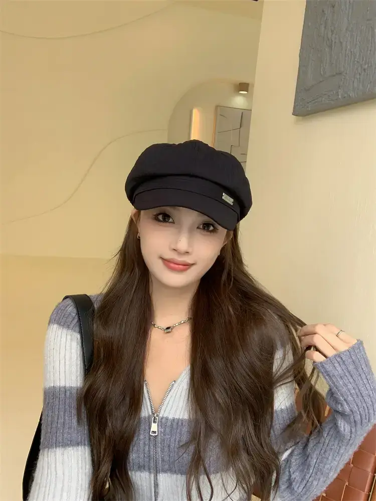 Women's Green Duck Beret with Cap — feature 10