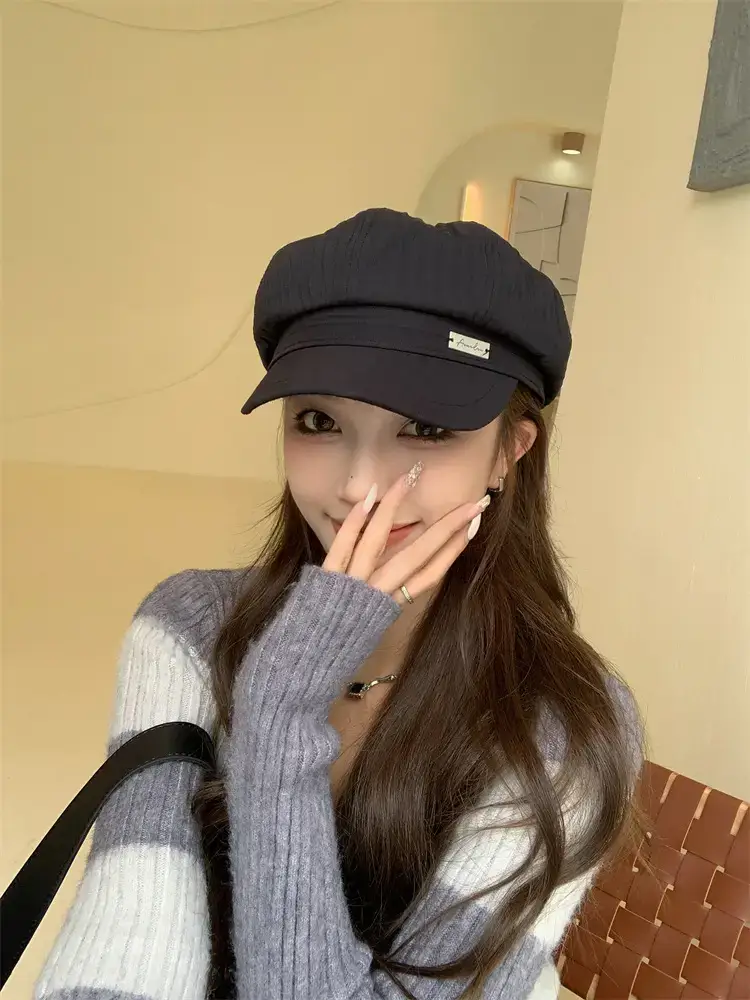 Women's Green Duck Beret with Cap — feature 11