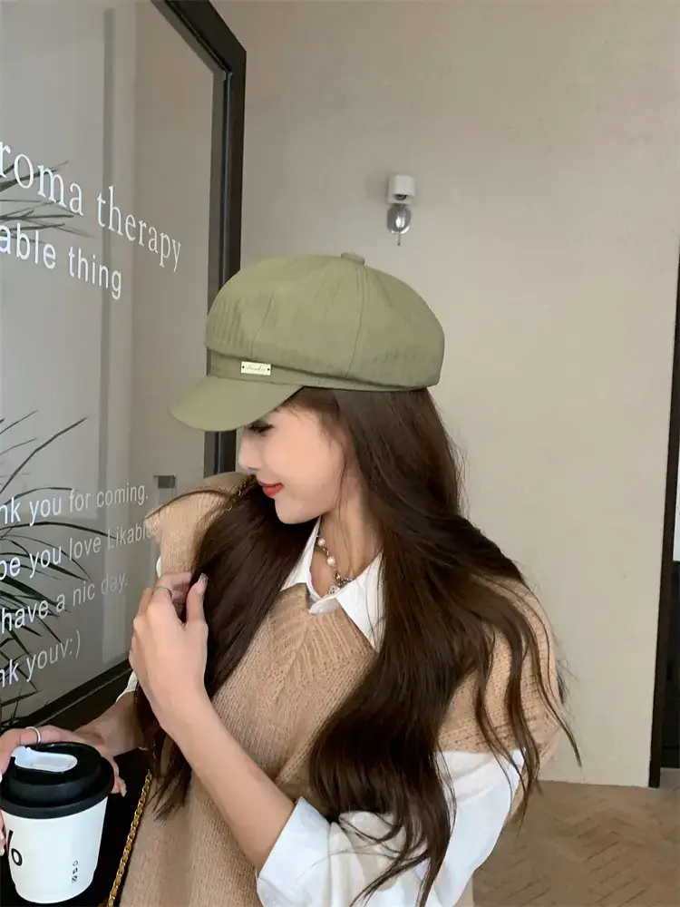 Women's Green Duck Beret with Cap — feature 16