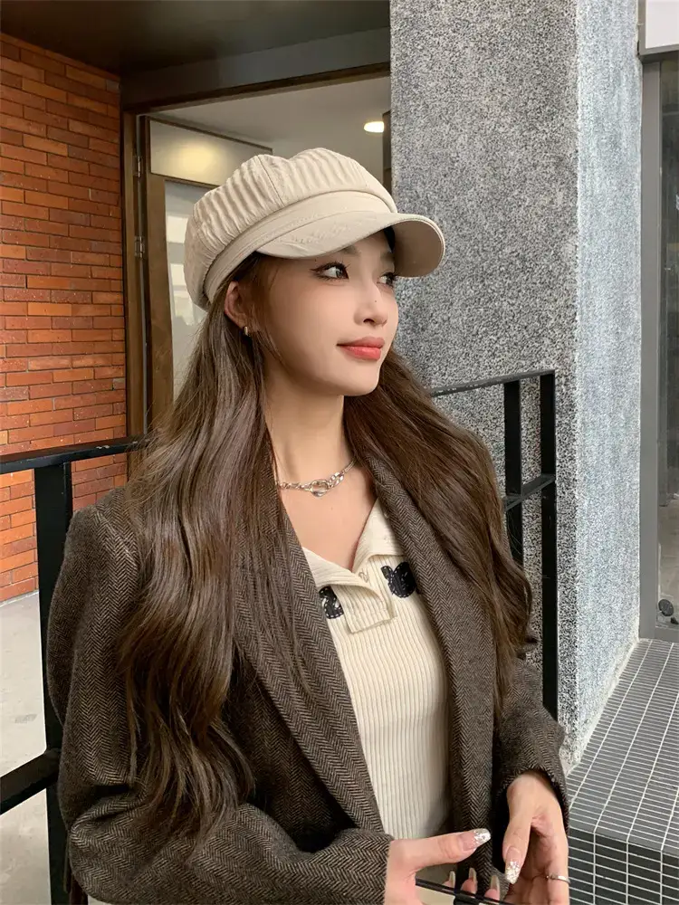 Women's Green Duck Beret with Cap — feature 18
