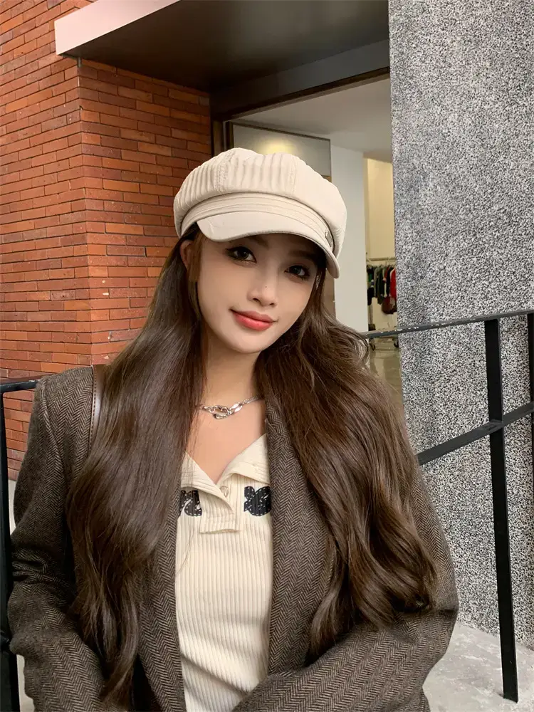 Women's Green Duck Beret with Cap — feature 20