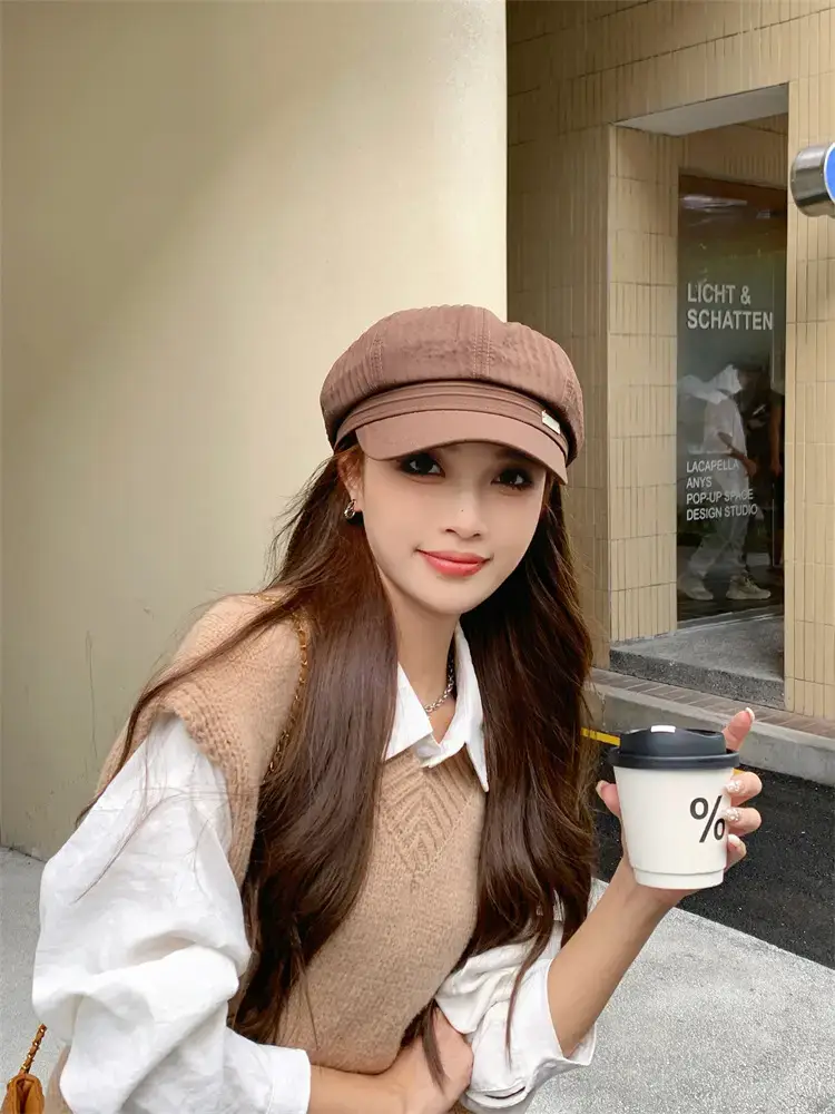 Women's Green Duck Beret with Cap — feature 21