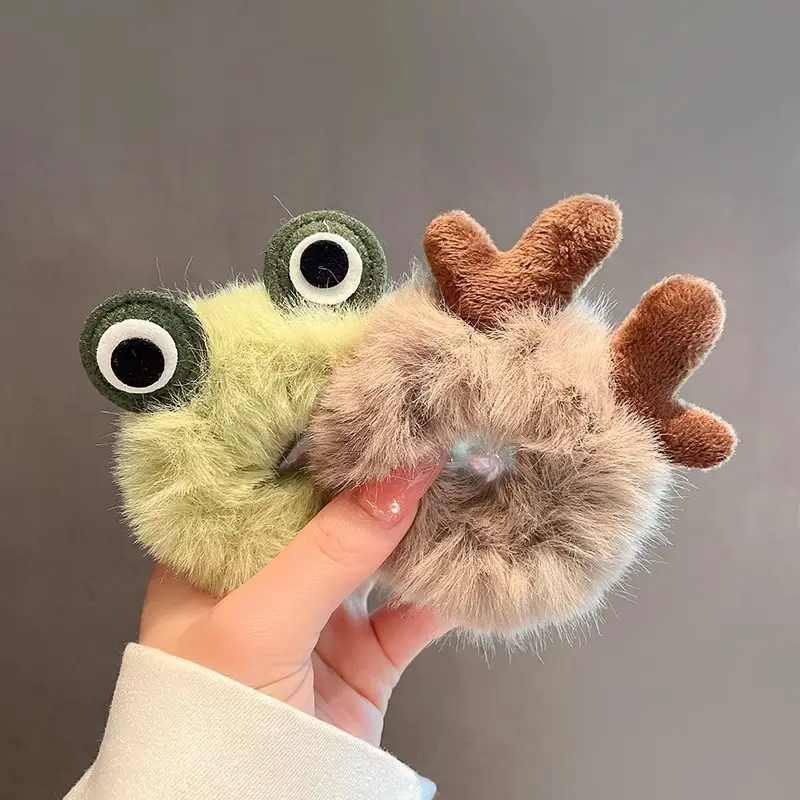 Furry Plush Headband with Antler Design for Girls — feature 4