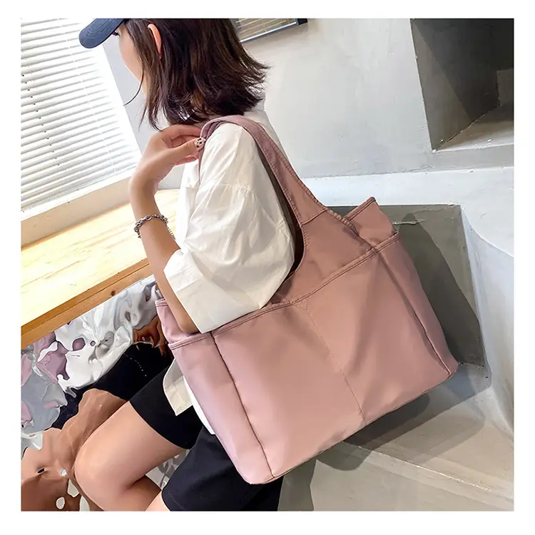Lightweight One-Shoulder Travel Bag for Men Women — feature 17