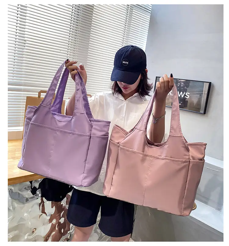 Lightweight One-Shoulder Travel Bag for Men Women — feature 21