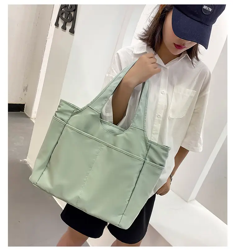 Lightweight One-Shoulder Travel Bag for Men Women — feature 33