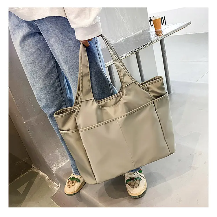 Lightweight One-Shoulder Travel Bag for Men Women — feature 40