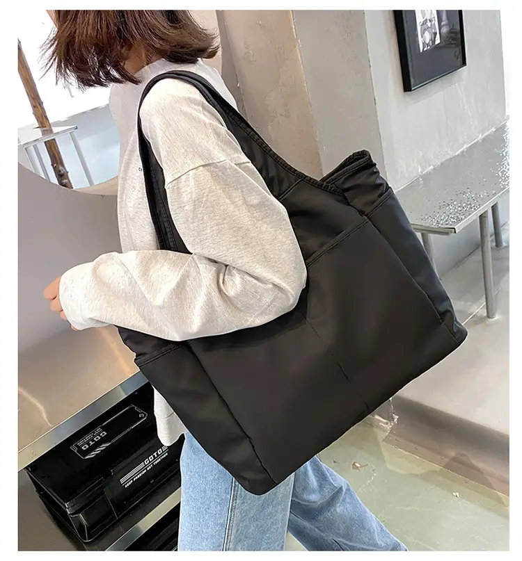 Lightweight One-Shoulder Travel Bag for Men Women — feature 41