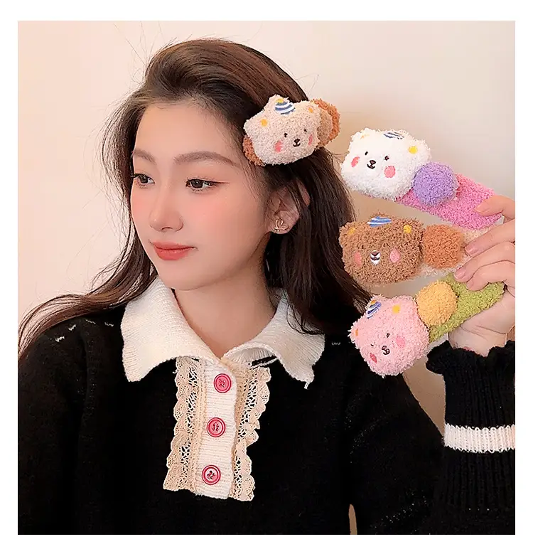 Cute Plush Bear Hairpin Clip for Girls Large Bangs — feature 1