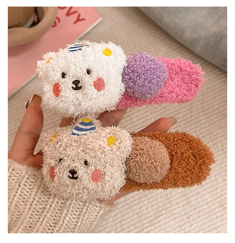 Cute Plush Bear Hairpin Clip for Girls Large Bangs — feature 6