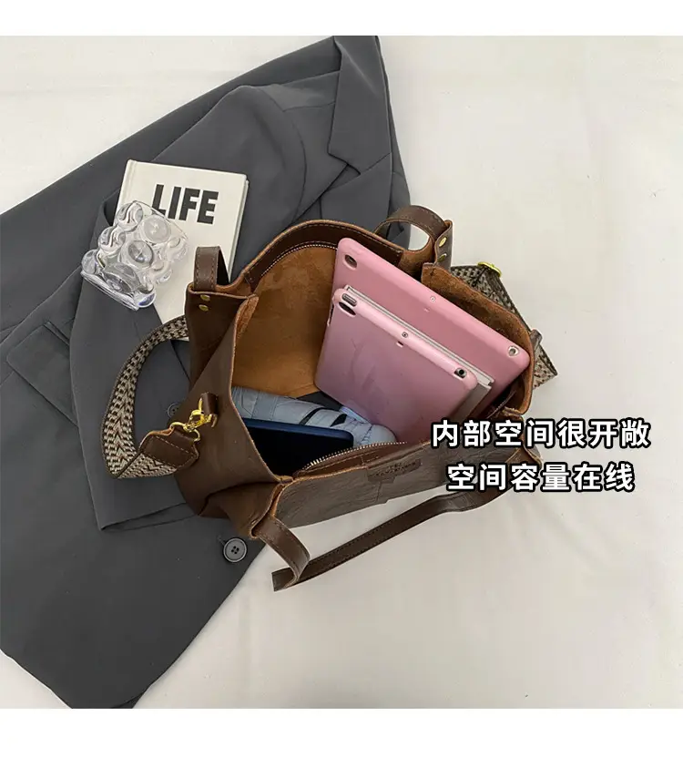 Meilade Women's Large Capacity Vintage Shoulder Bag Brown — feature 16