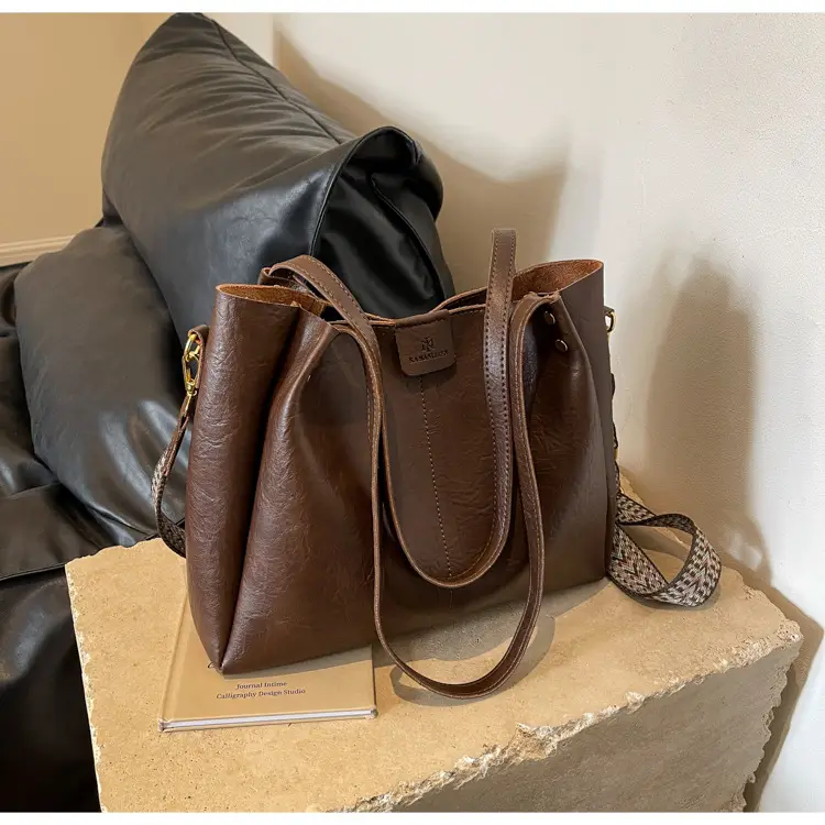 Meilade Women's Large Capacity Vintage Shoulder Bag Brown — feature 18