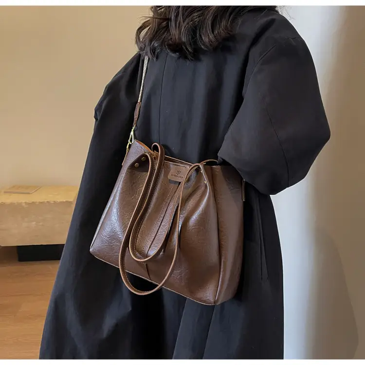 Meilade Women's Large Capacity Vintage Shoulder Bag Brown — feature 26