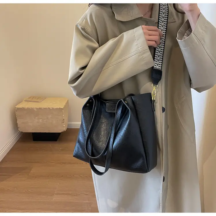 Meilade Women's Large Capacity Vintage Shoulder Bag Brown — feature 27
