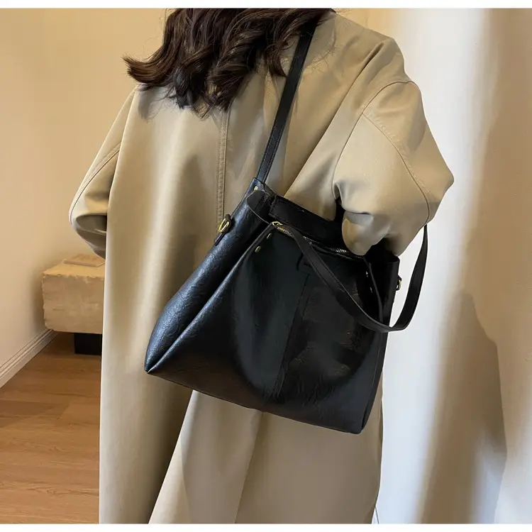 Meilade Women's Large Capacity Vintage Shoulder Bag Brown — feature 29