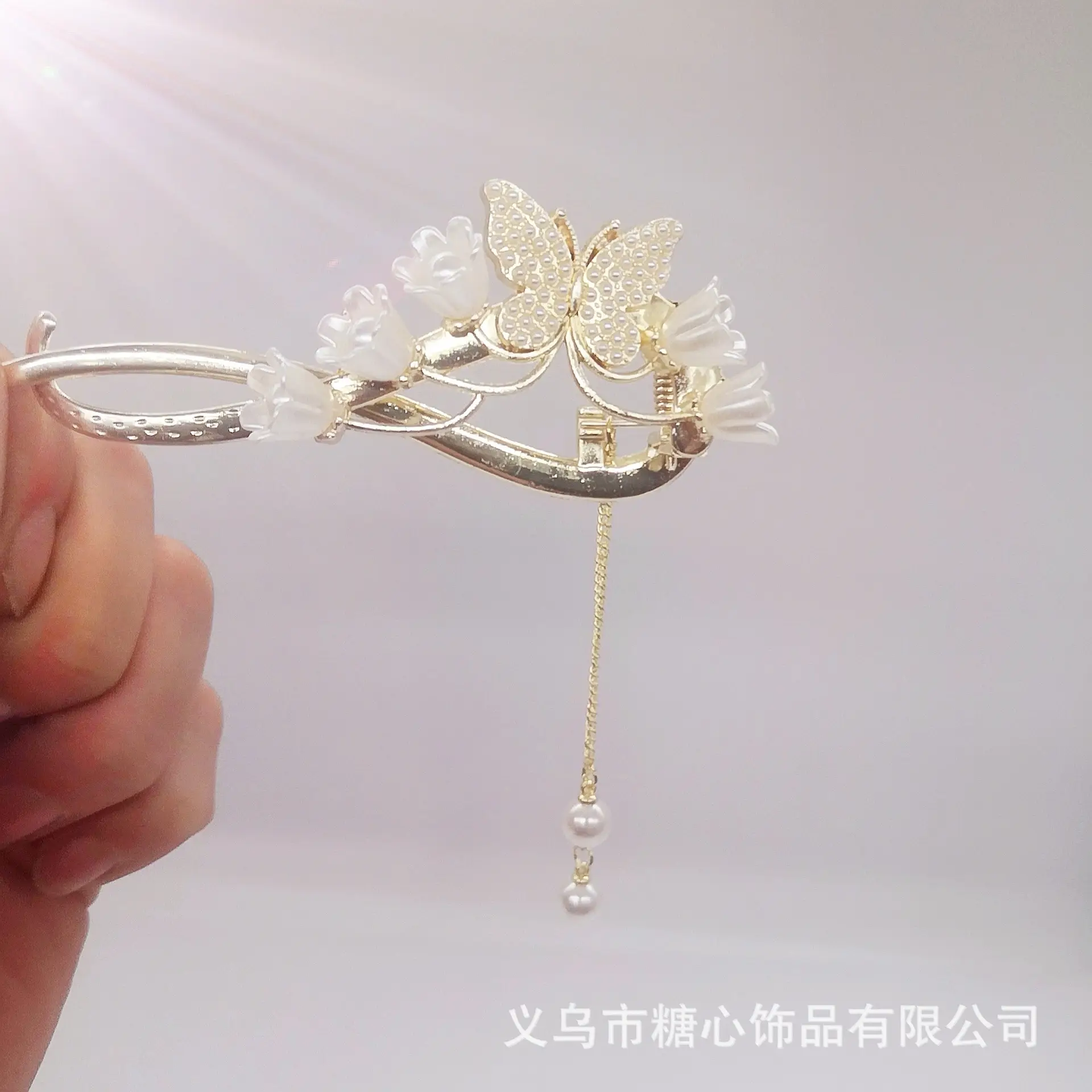 Orchid Twist Hairpin Clip for Women - Image 2