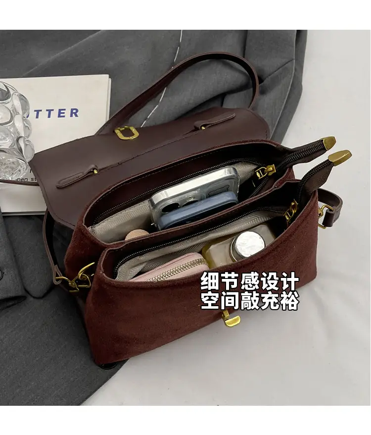 Black Retro Classic Shoulder Bag for Women — feature 8