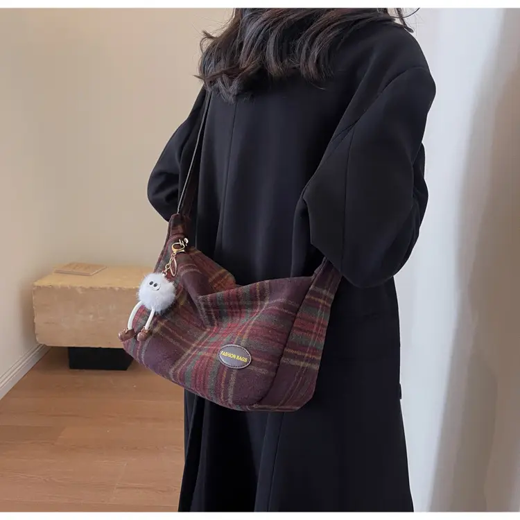 Women Plaid Shoulder Bag Winter Commute 2023 — feature 13