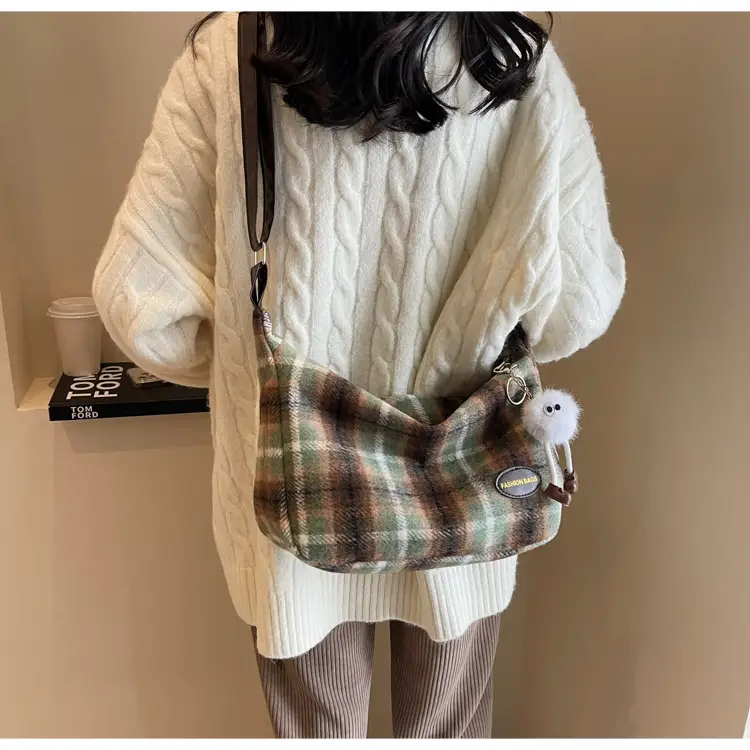 Women Plaid Shoulder Bag Winter Commute 2023 — feature 20