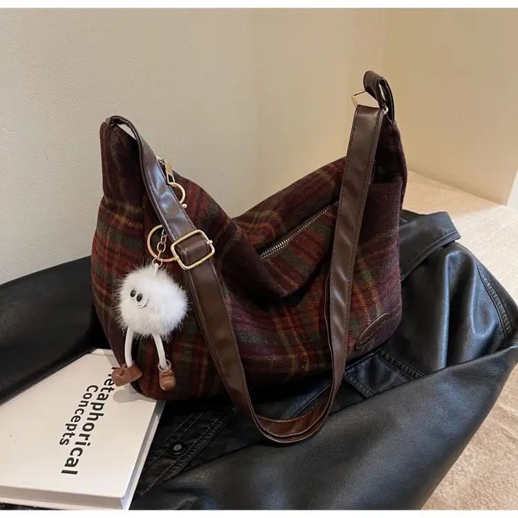 Women Plaid Shoulder Bag Winter Commute 2023 — feature 24