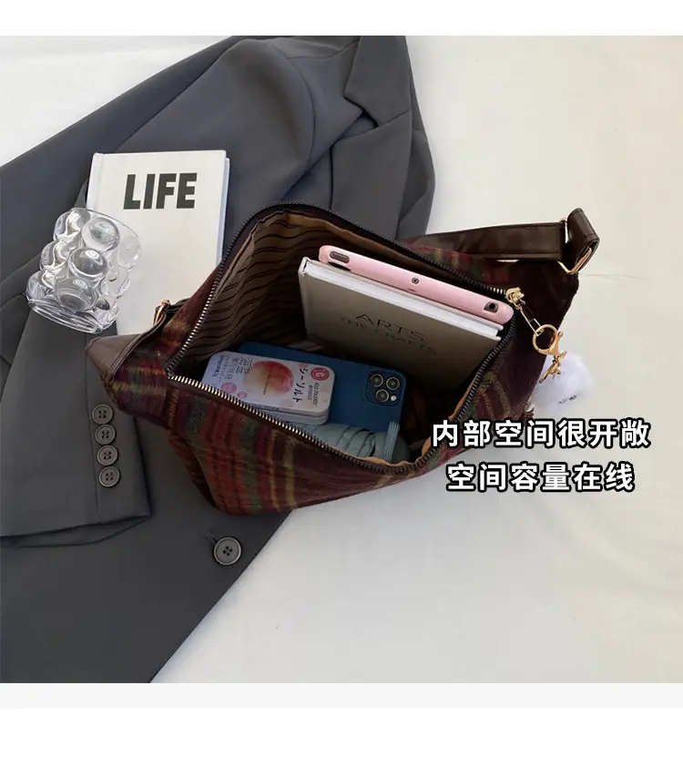 Women Plaid Shoulder Bag Winter Commute 2023 — feature 7