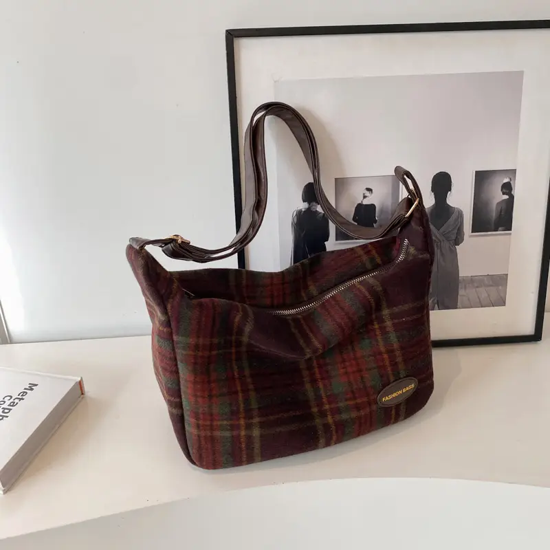 Women Plaid Shoulder Bag Winter Commute 2023