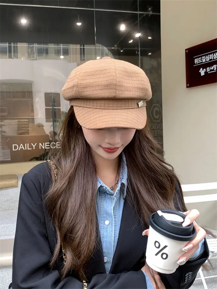 Women's Korean Style Octagonal Duck Tupper Hat — feature 3