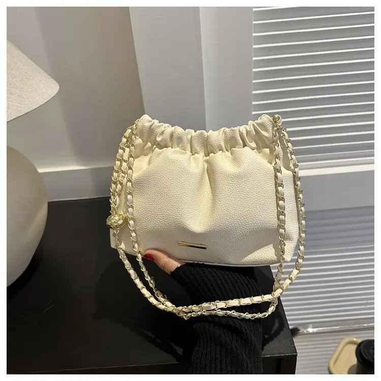 Black Pleated Chain Shoulder Bag for Women 2023 — feature 11