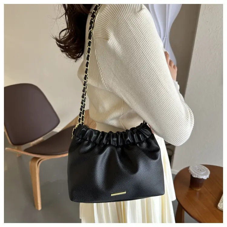 Black Pleated Chain Shoulder Bag for Women 2023 — feature 17