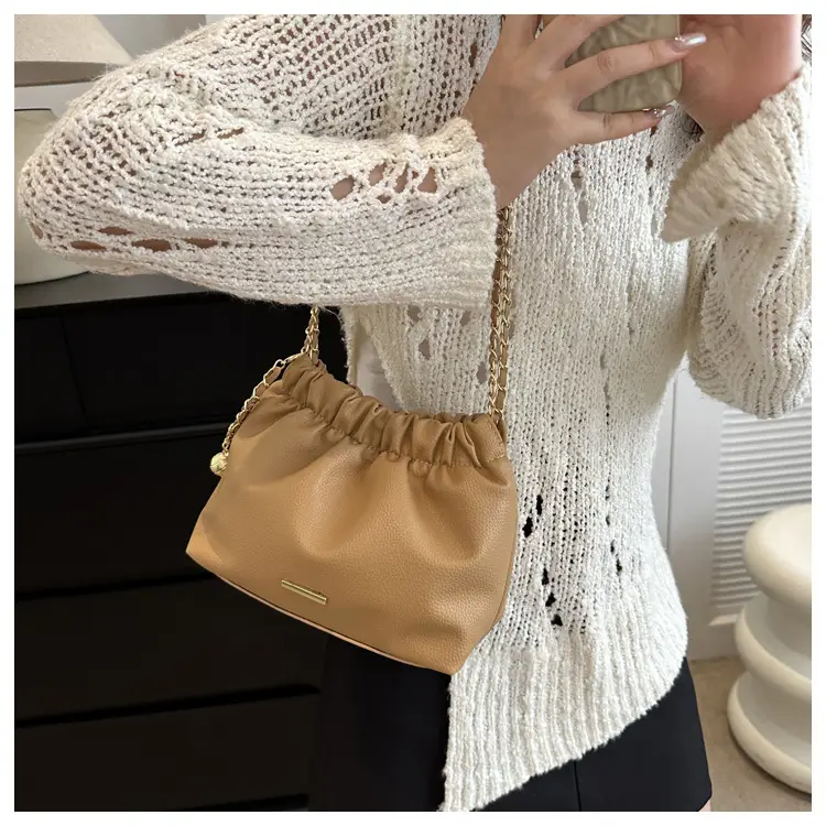 Black Pleated Chain Shoulder Bag for Women 2023 — feature 22