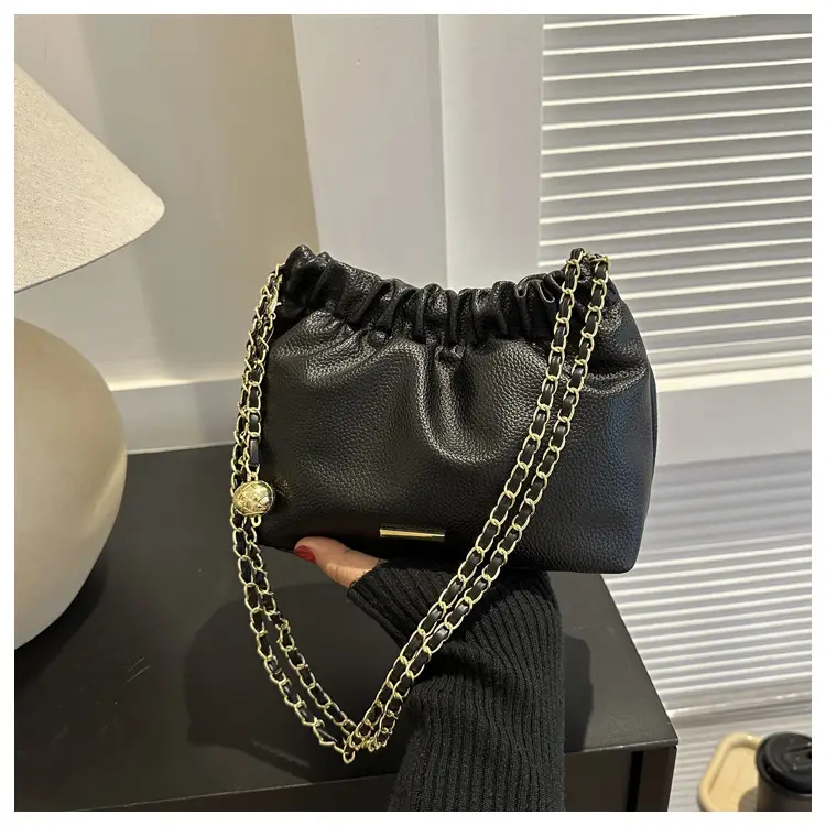 Black Pleated Chain Shoulder Bag for Women 2023 — feature 9