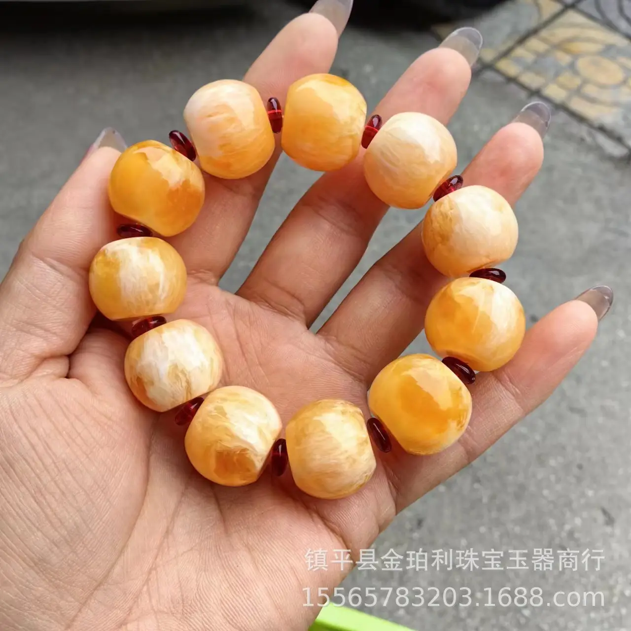 Russian Beeswax Bracelet White Demon Flower Amber Yellow — feature 6