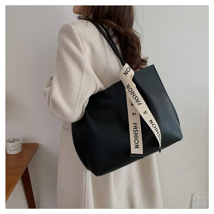 Retro Simple Large Capacity Shoulder Bag for Women — feature 21