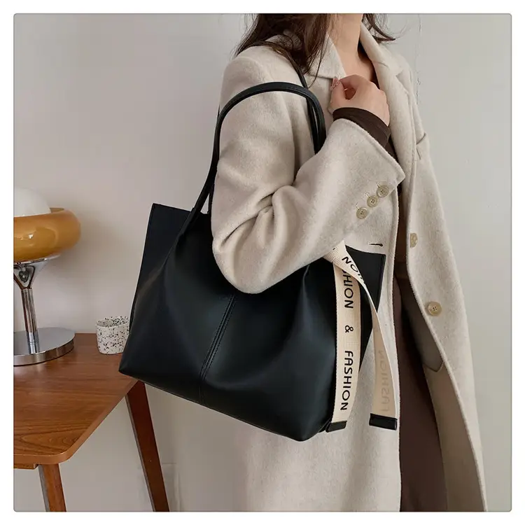 Retro Simple Large Capacity Shoulder Bag for Women — feature 22