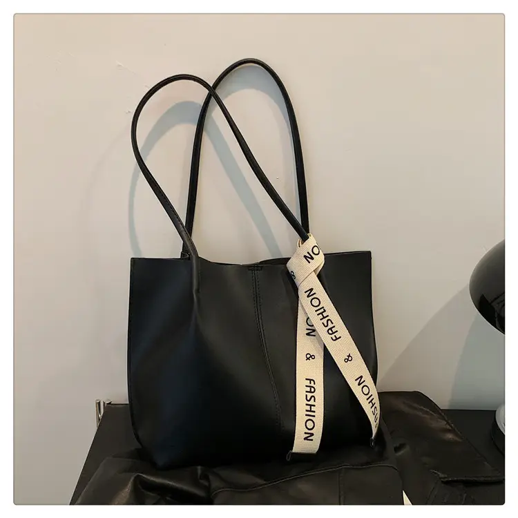 Retro Simple Large Capacity Shoulder Bag for Women — feature 26