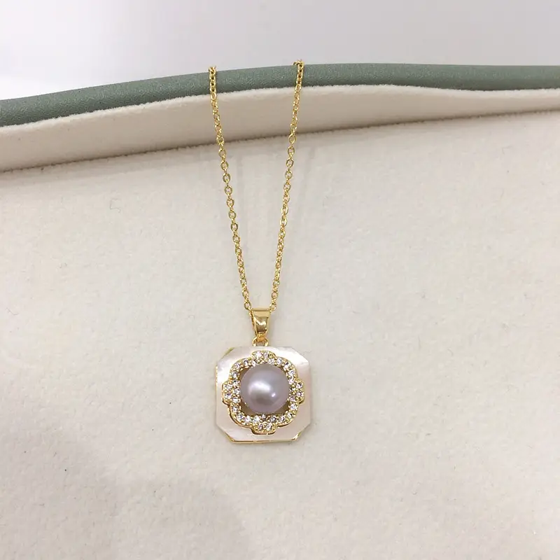 Natural Sea Shell Square Pearl Necklace with Gold Chain — feature 4