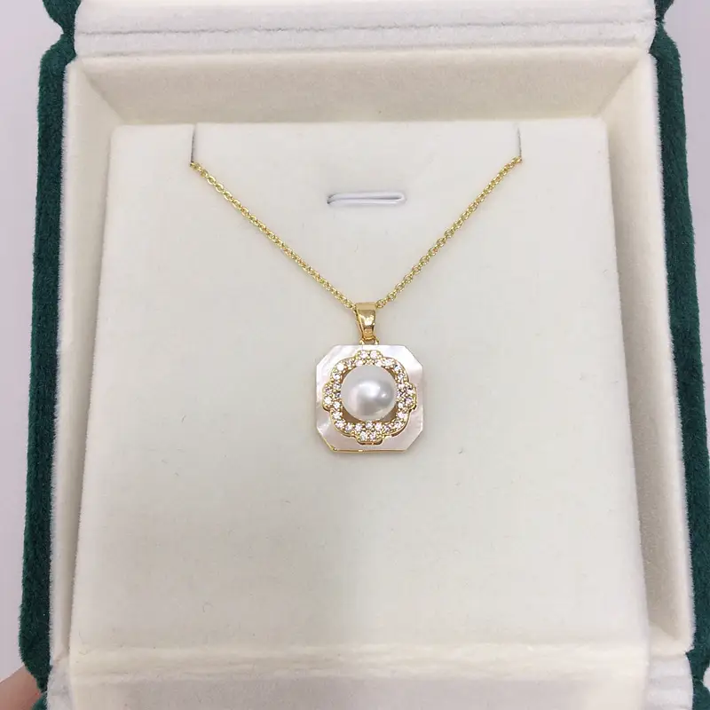 Natural Sea Shell Square Pearl Necklace with Gold Chain — feature 6
